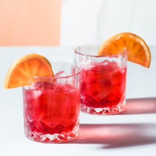 Our super simple, easy to make Zin & Tonic is perfect for sitting by the lake! ☀️🍊

INGREDIENTS
3 oz En Primeur Winery Series Italy Zinfandel
1 oz tonic water
Orange slice for garnish

DIRECTIONS
1.Pour En Primeur Winery Series Italy Zinfandel over ice in a glass.
2. Top with tonic water and garnish with an orange slice.

#CocktailoftheMonth #EnPrimeurWinerySeries #Zinfandel #WineCocktail #CocktailLovers #SummerCocktail