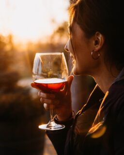 Hooray, it's Malbec Day! Any day to celebrate wine is our favourite, and what better way to celebrate than with one of our RJS Craft Malbec wines!🍷

Grab at a retailer near you! 🔗 Link in bio 

#RJSCraftWine #MalbecDay #RedWine #CraftWine #WineMaking