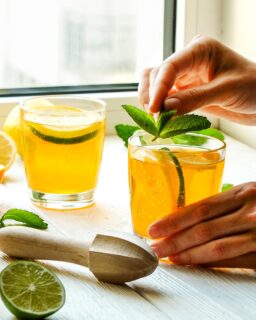End summer the right way with this Citrus Muller Sangria! 🍊☀️

INGREDIENTS
1 bottle of RJS Cru International Germany Müller-Thurgau Style
1 can of orange soda or an orange sparkling water 
1 lime sliced
1 lemon sliced
2 oranges sliced

GLASS GARNISH 
leftover sliced fruit (lime/lemon/orange)
A sprig of mint

DIRECTIONS
1. To a pitcher, add RJS Cru International Germany Müller-Thurgau Style, 1 can of orange soda or sparkling water, and fruit slices. Mix well. Chill for 1 hour.
2. When ready to serve, to each glass, add ice, then sangria.
3. Garnish with any leftover slices of fruit and a spring of mint. Cheers!🥂

#CocktailoftheMonth #GermanWine #WineCocktail #CocktailLovers #SummerCocktail #PaitoSeason #CraftWine #OrangeCocktial #CruInternational #CitrusCocktail #Sangria