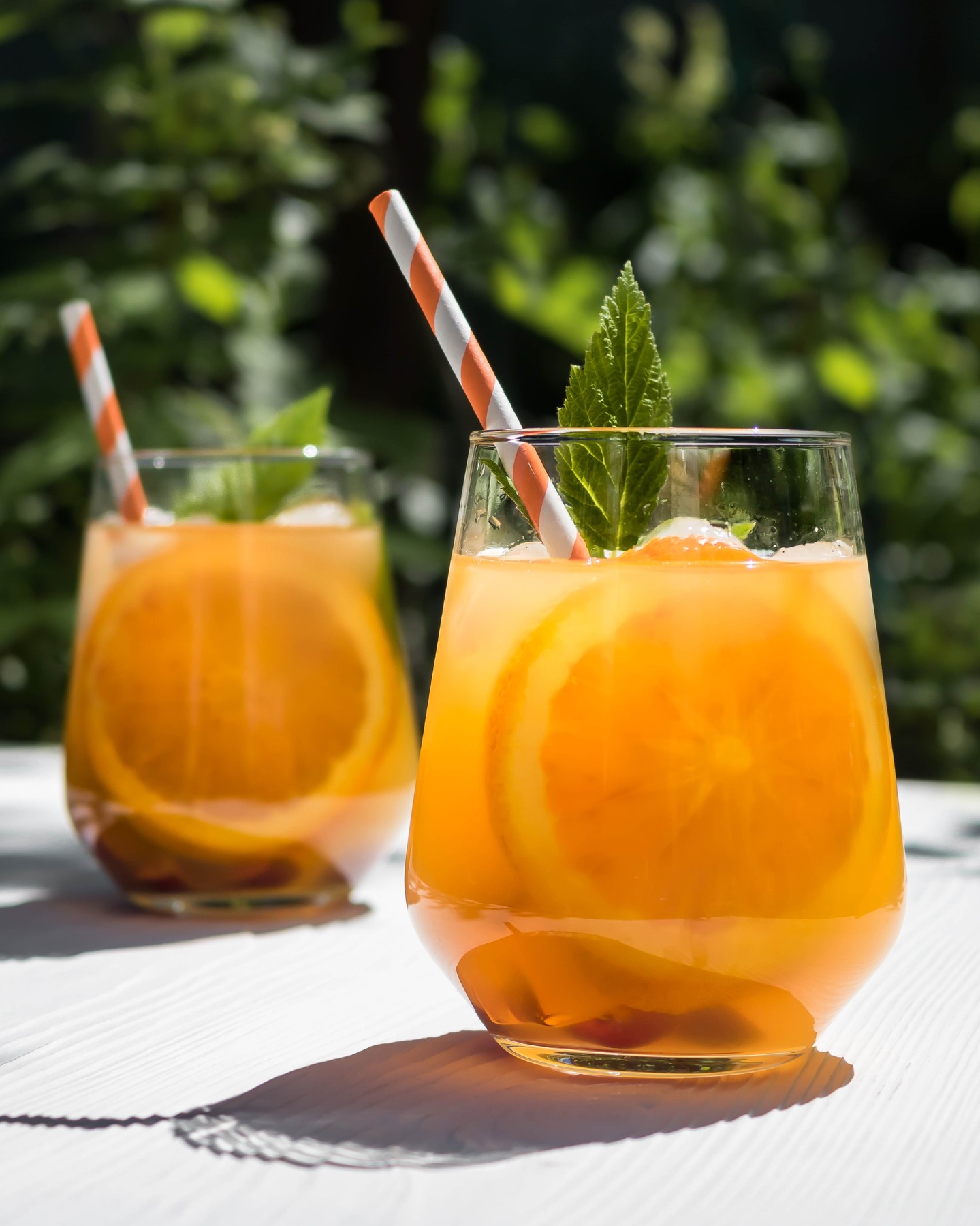 We're not done celebrating moms! Try our Mom's Morning Sparkle cocktail over a patio brunch this weekend. 🍊🍑✨

INGREDIENTS (per serving)
3 oz Italian Pinot Grigio
2 oz orange juice
1 oz peach nectar or peach purée
Splash of sparkling water 
Garnish with an orange slice and fresh raspberry
 
DIRECTIONS:
Pour the orange juice and peach nectar into a champagne flute or stemless wine glass, top with chilled Pinot Grigio, then finish with a splash of sparkling water.

#CocktailoftheMonth #WhiteWine #WineCocktail #CocktailLovers #SpringCocktail #MothersDay #SummerCocktail #PinotGrigio
